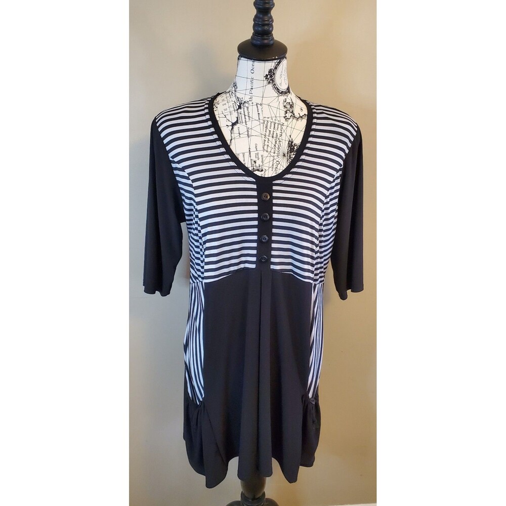 Magna Tunic Blouse Black White Striped 3/4 Sleeve Pockets Long Top Plus 1X